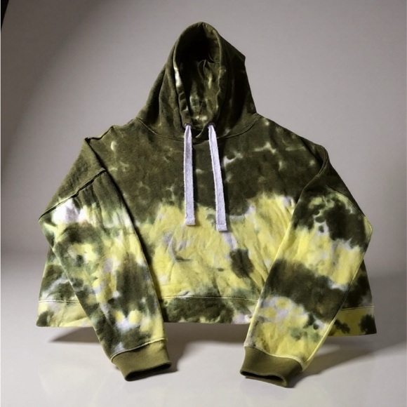 Calvin Klein cropped hoodie excellent condition - Picture 2 of 3